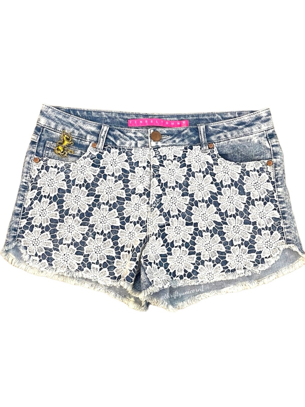 🫶 Tinseltown Lace Overlay Denim Shorts Boho Festival Floral Acid Wash Sz 10 - Picture 7 of 7